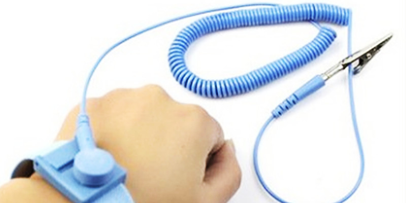 SMT貼片加工中的靜電防護(hù)（ESD）措施全解——從環(huán)境到流程的閉環(huán)管控